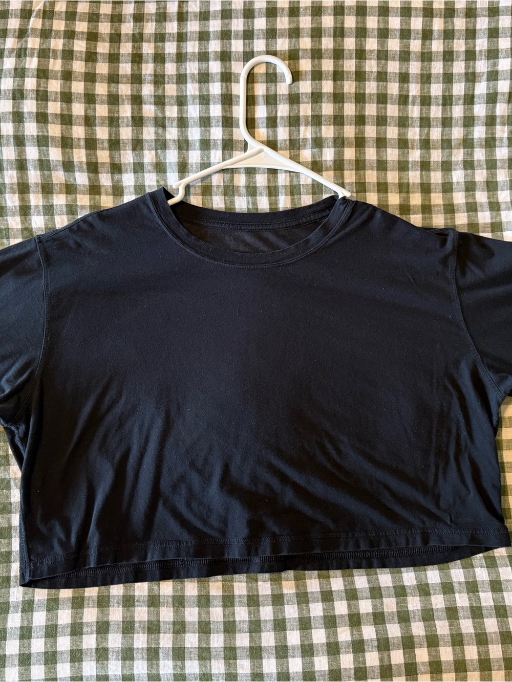 Yogalicious Black Women’s Crop Tee